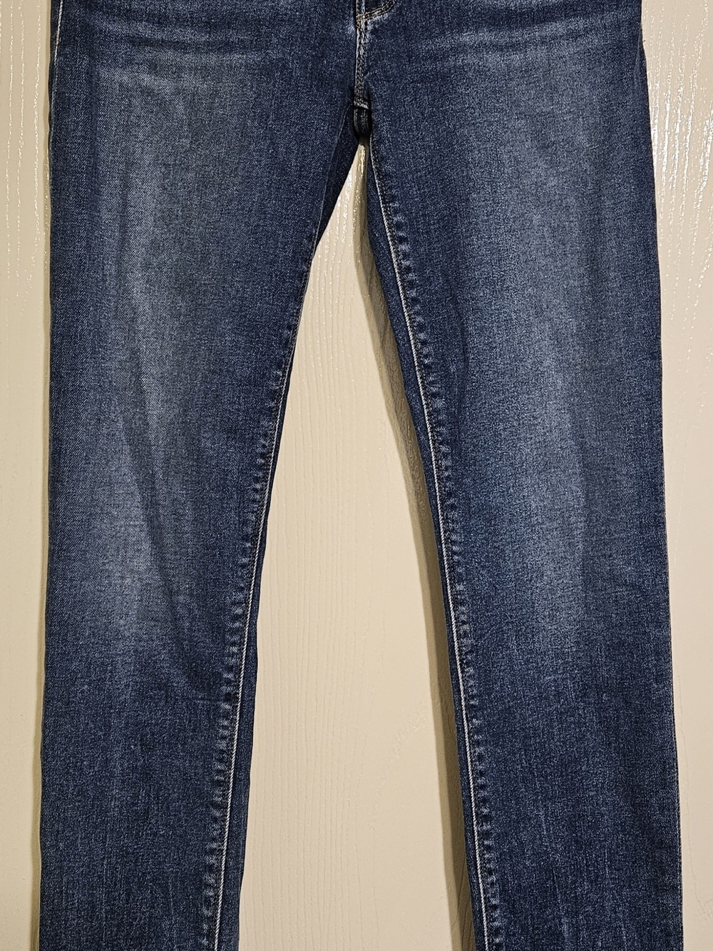 Classic Women's Dark Indigo Skinny Jeans